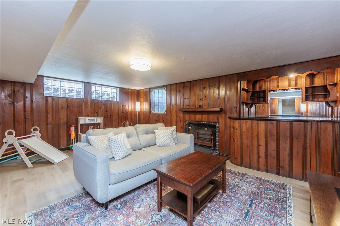 1465 Bunts Road Lakewood OH 44107