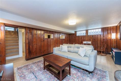 1465 Bunts Road Lakewood OH 44107