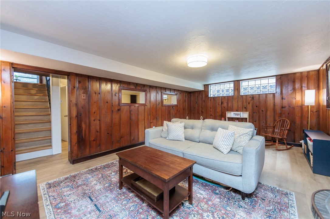 1465 Bunts Road Lakewood OH 44107