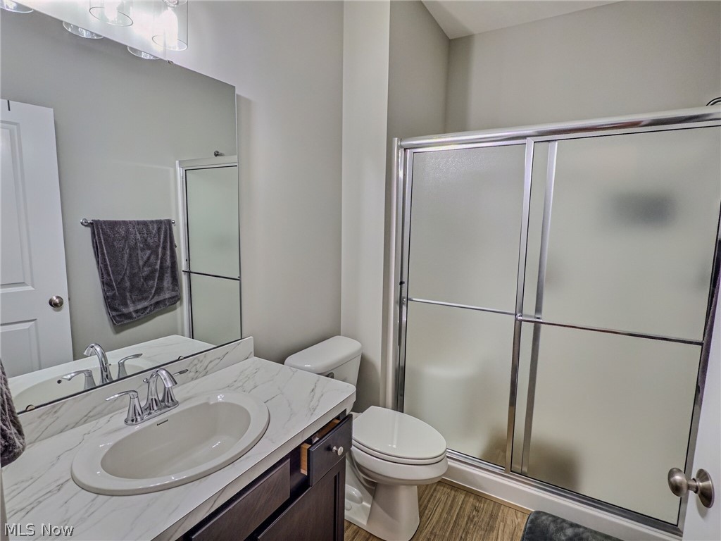 118 W Spring Drive Elyria OH 44035