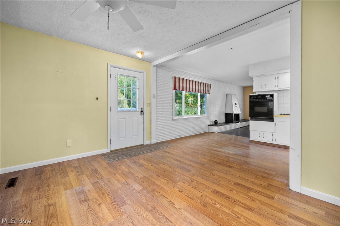 464 Annis Road South Amherst OH 44001