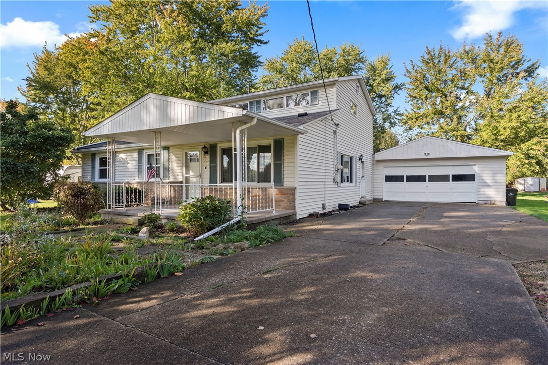 464 Annis Road South Amherst OH 44001