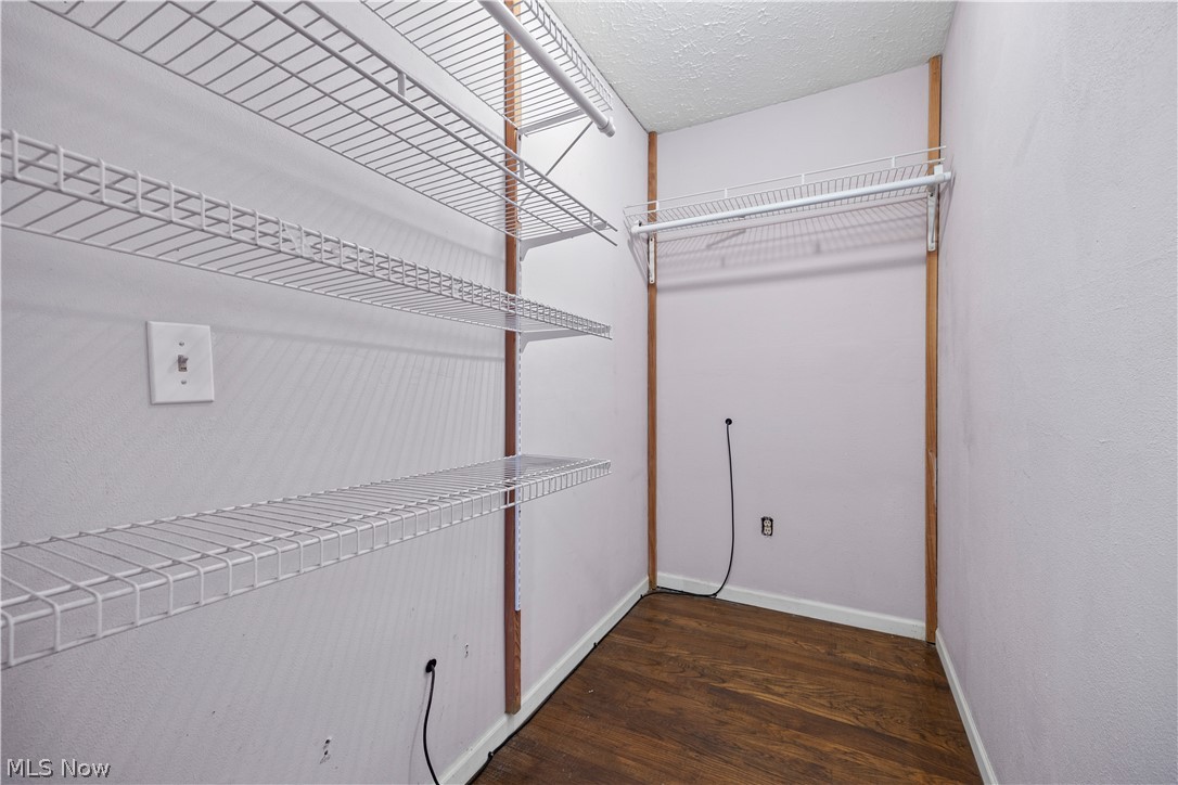 464 Annis Road South Amherst OH 44001