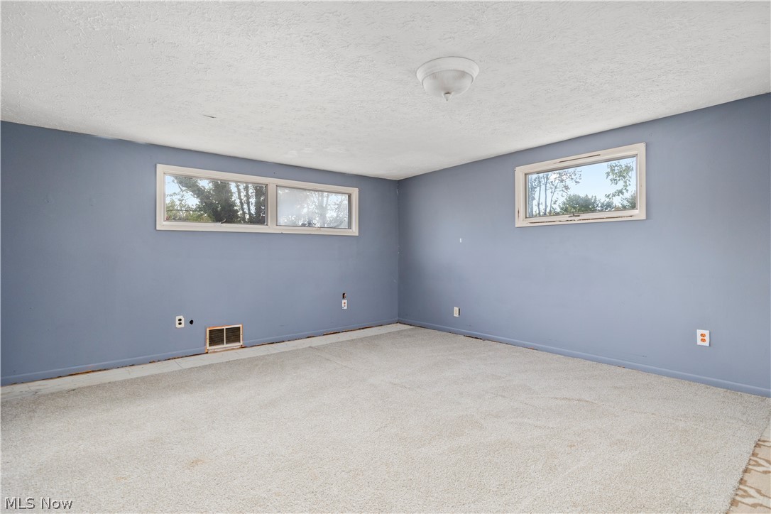 464 Annis Road South Amherst OH 44001