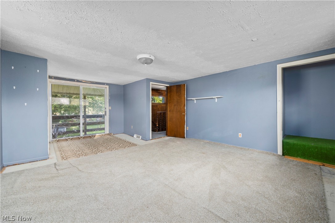 464 Annis Road South Amherst OH 44001
