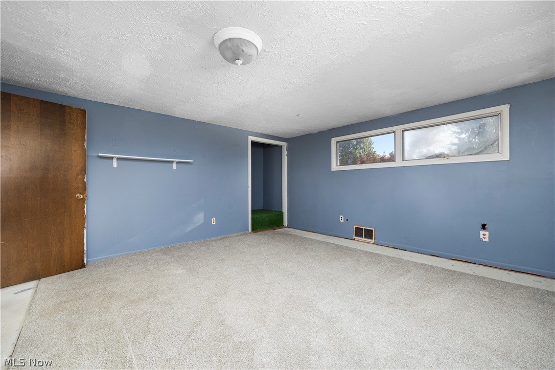 464 Annis Road South Amherst OH 44001