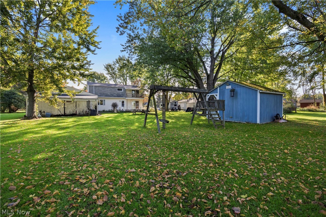 464 Annis Road South Amherst OH 44001