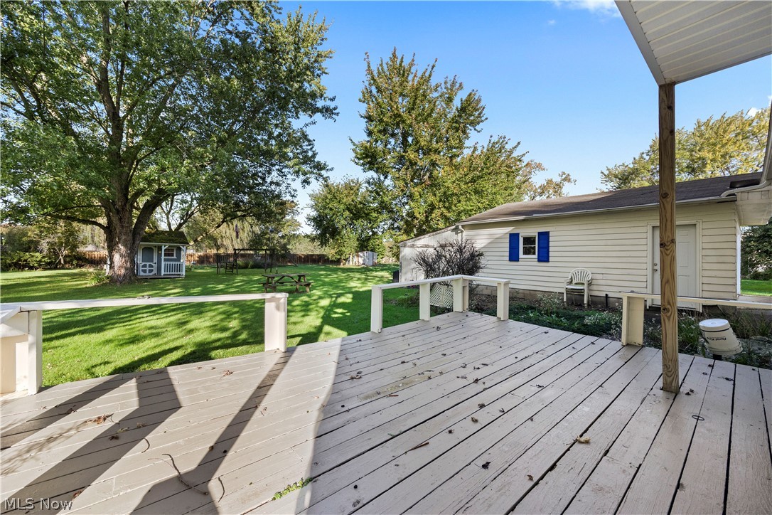 464 Annis Road South Amherst OH 44001