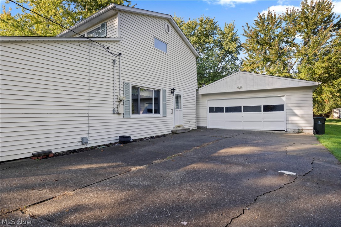 464 Annis Road South Amherst OH 44001