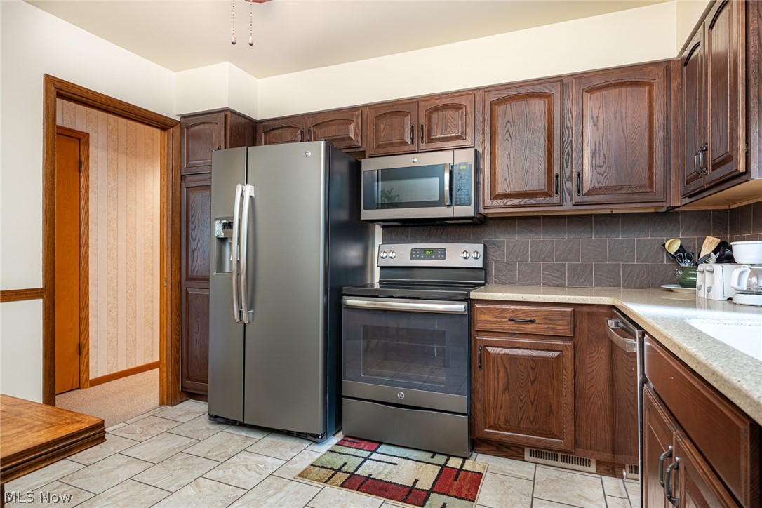 1807 Winding Drive Coshocton OH 43812