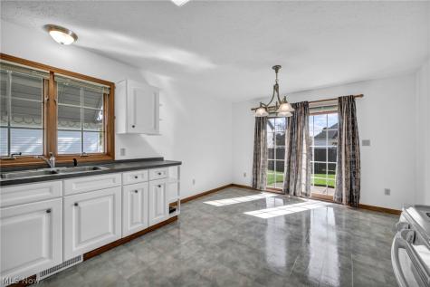 441 Pemberton Drive Elyria OH 44035