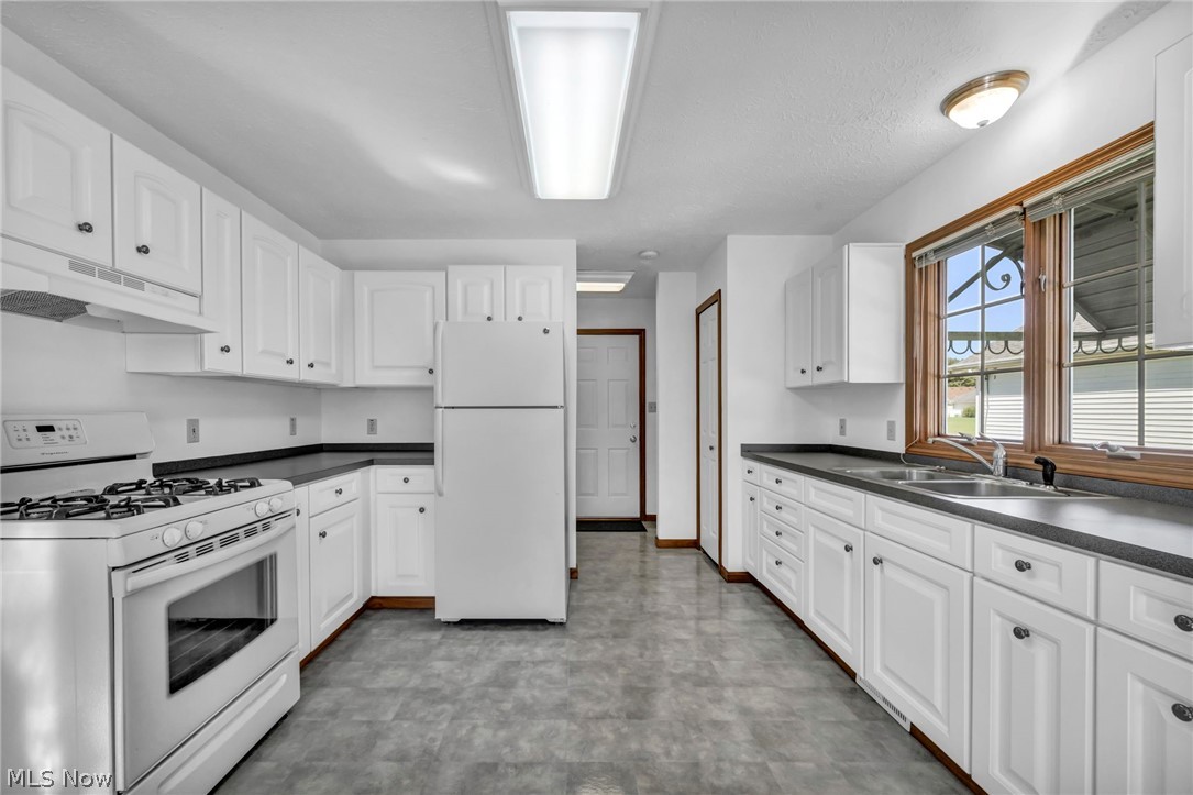 441 Pemberton Drive Elyria OH 44035