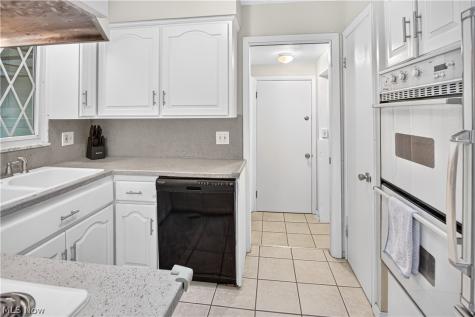 25846 Yeoman Drive Westlake OH 44145