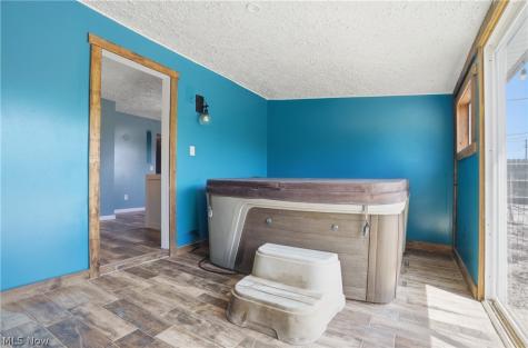 2708 19th Street NE Canton OH 44705