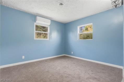 2708 19th Street NE Canton OH 44705