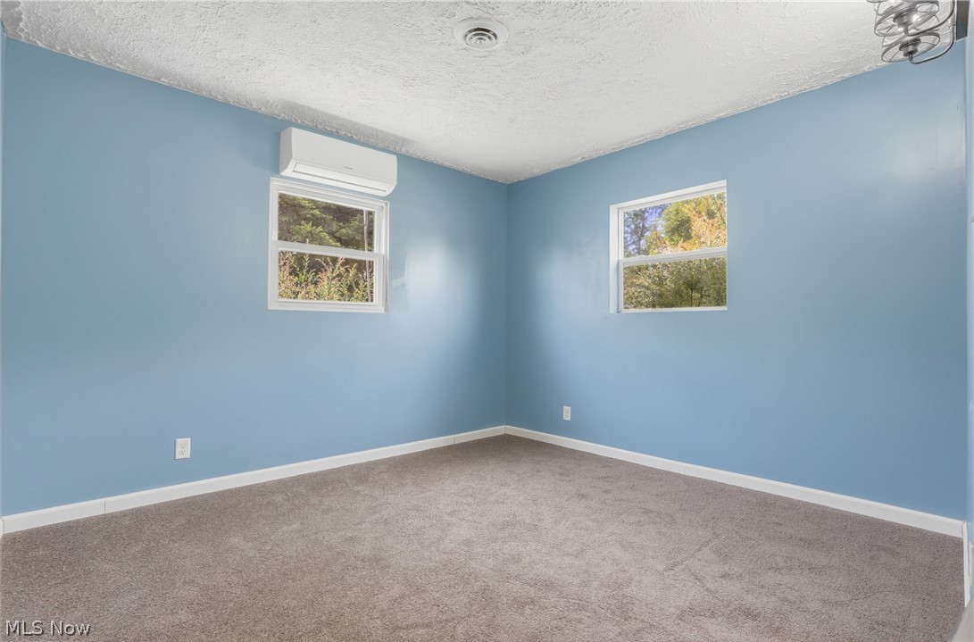 2708 19th Street NE Canton OH 44705