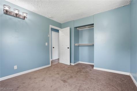2708 19th Street NE Canton OH 44705