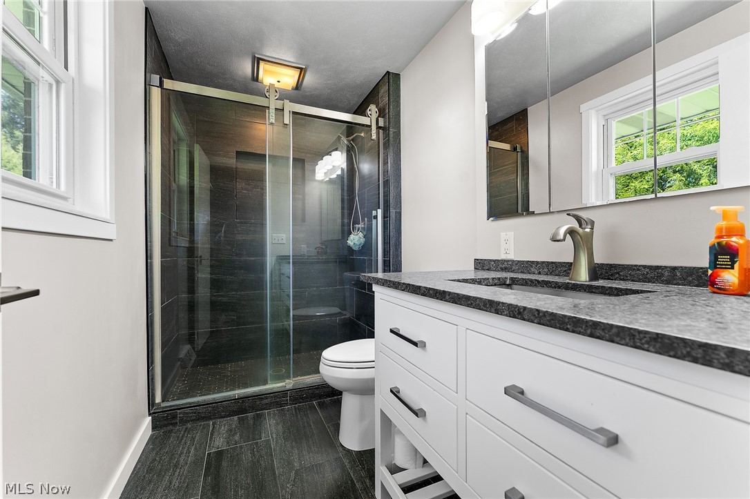 49325 S Park Circle East Liverpool OH 43920