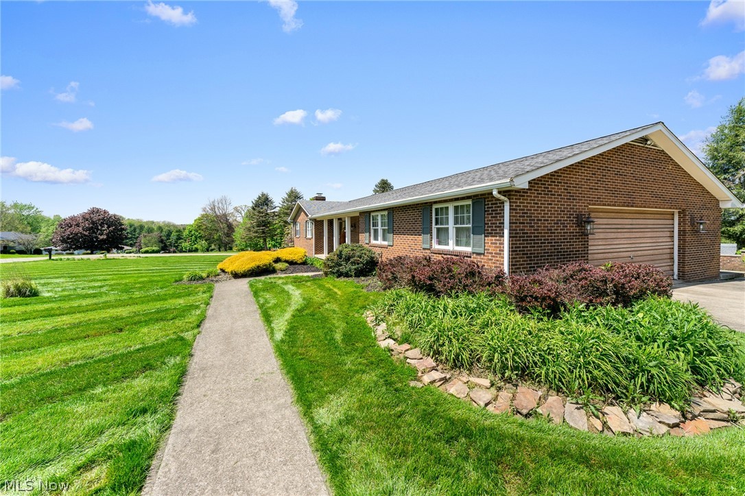 49325 S Park Circle East Liverpool OH 43920