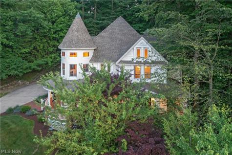 8851 Spring Valley Drive Broadview Heights OH 44147