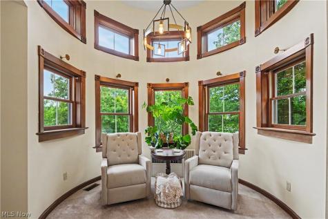 8851 Spring Valley Drive Broadview Heights OH 44147