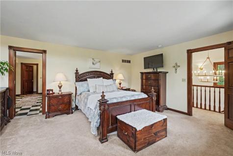 8851 Spring Valley Drive Broadview Heights OH 44147