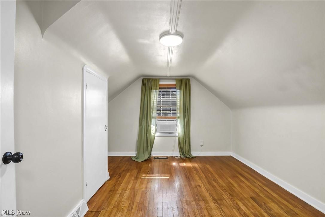 23800 E Oakland Road Bay Village OH 44140