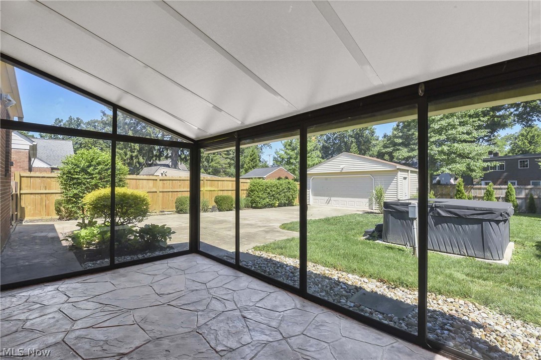 23800 E Oakland Road Bay Village OH 44140