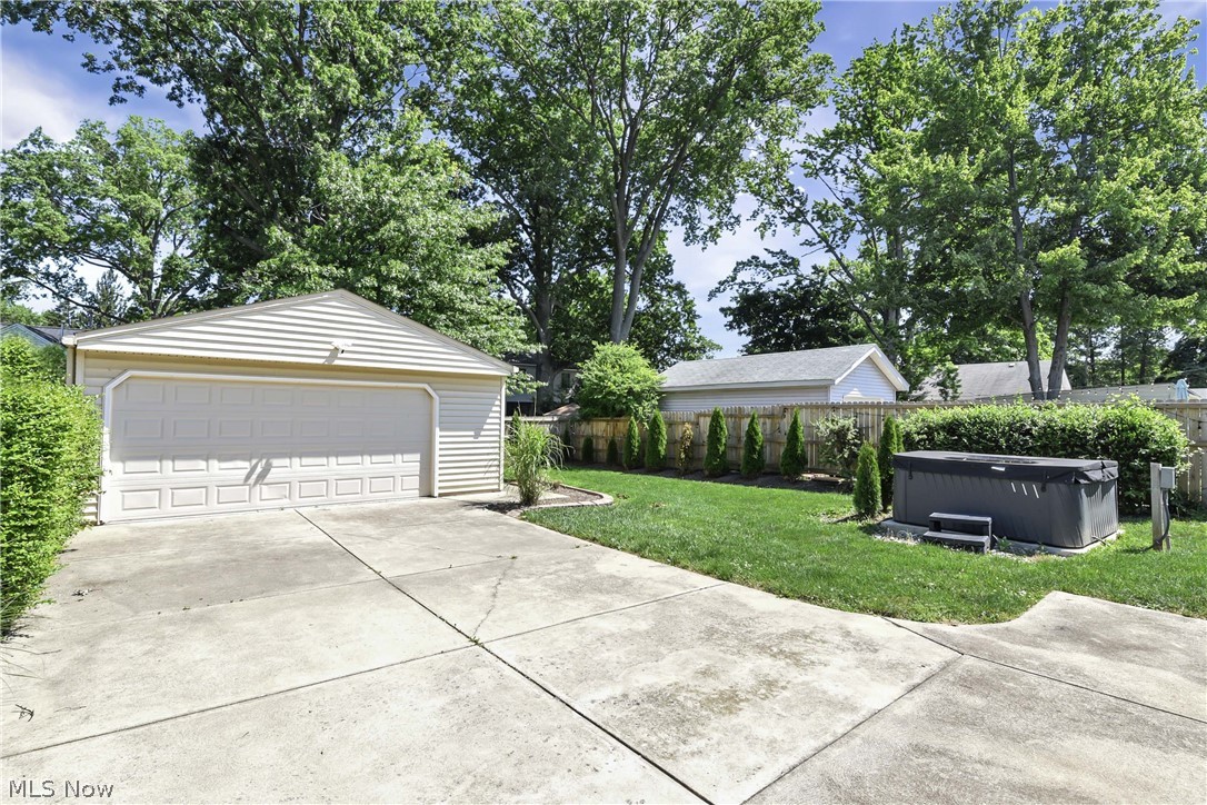 23800 E Oakland Road Bay Village OH 44140