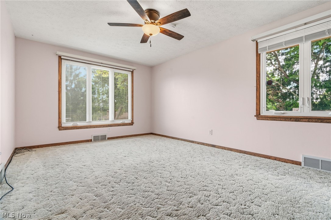2215 Tamarack Circle NE Canton OH 44721