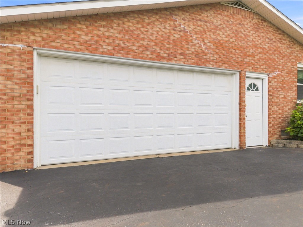 2215 Tamarack Circle NE Canton OH 44721