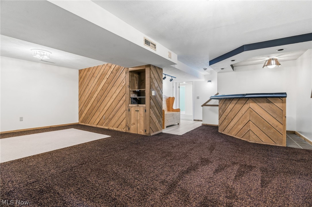 2215 Tamarack Circle NE Canton OH 44721