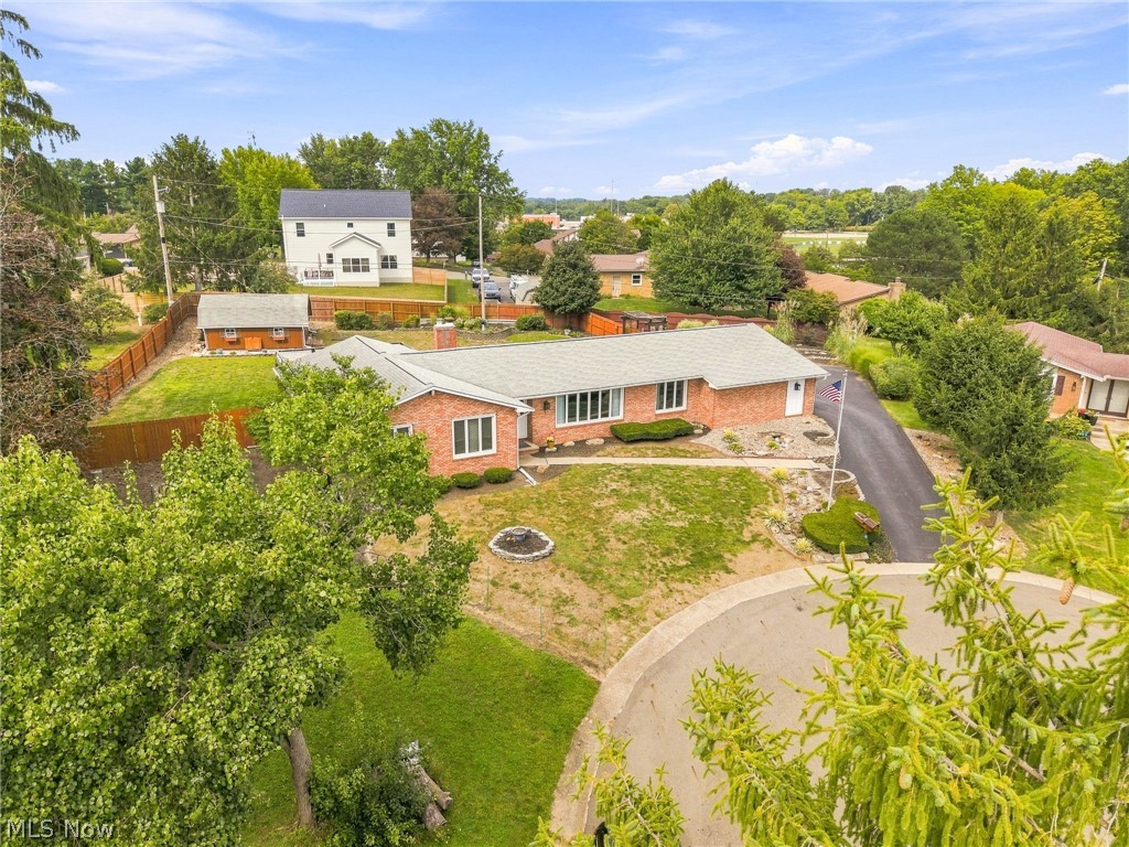 2215 Tamarack Circle NE Canton OH 44721