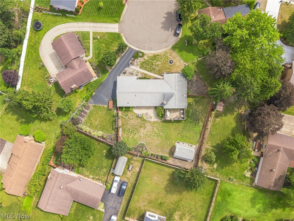 2215 Tamarack Circle NE Canton OH 44721