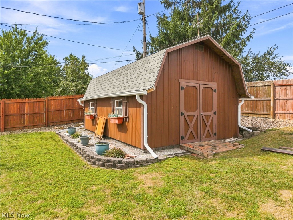 2215 Tamarack Circle NE Canton OH 44721