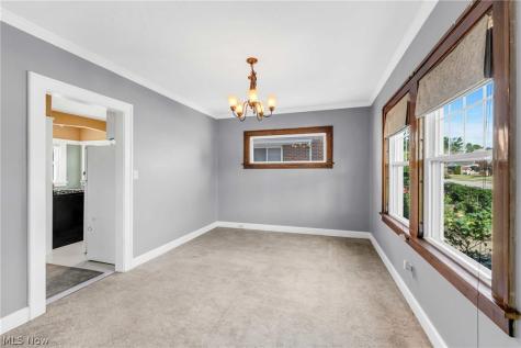 2125 Brookview Boulevard Parma OH 44134