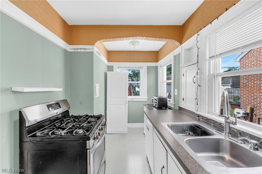 2125 Brookview Boulevard Parma OH 44134