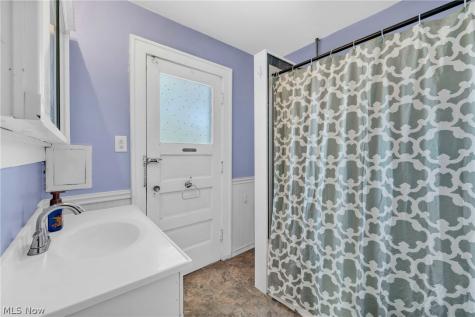2125 Brookview Boulevard Parma OH 44134