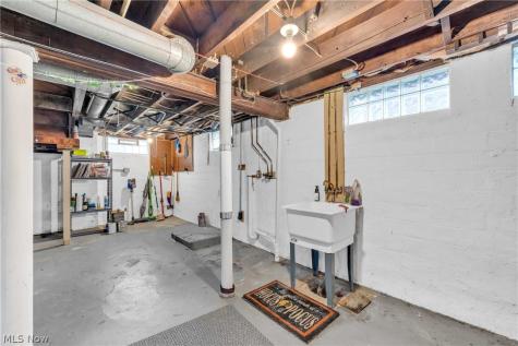 2125 Brookview Boulevard Parma OH 44134