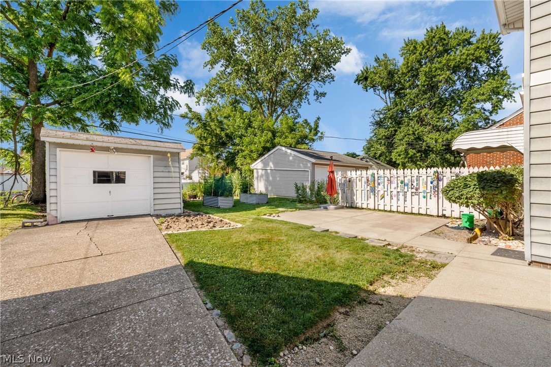 2125 Brookview Boulevard Parma OH 44134