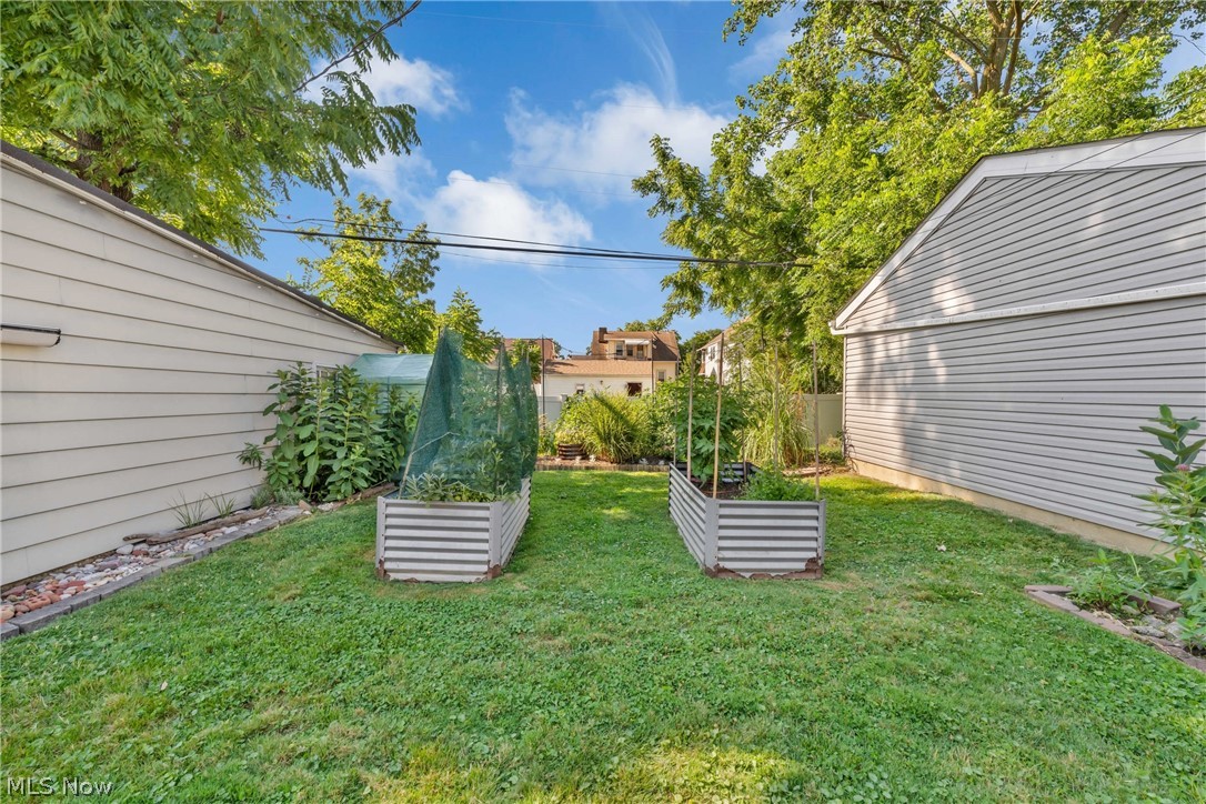 2125 Brookview Boulevard Parma OH 44134