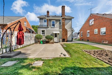 2125 Brookview Boulevard Parma OH 44134