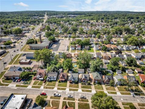2125 Brookview Boulevard Parma OH 44134