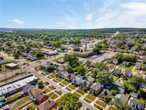 2125 Brookview Boulevard Parma OH 44134