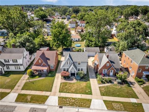 2125 Brookview Boulevard Parma OH 44134