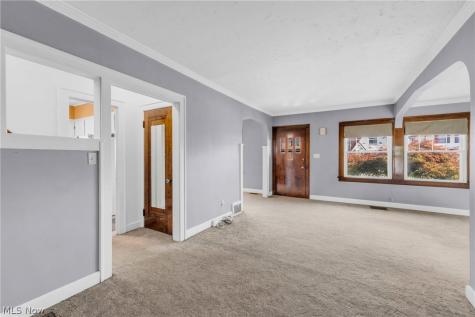 2125 Brookview Boulevard Parma OH 44134