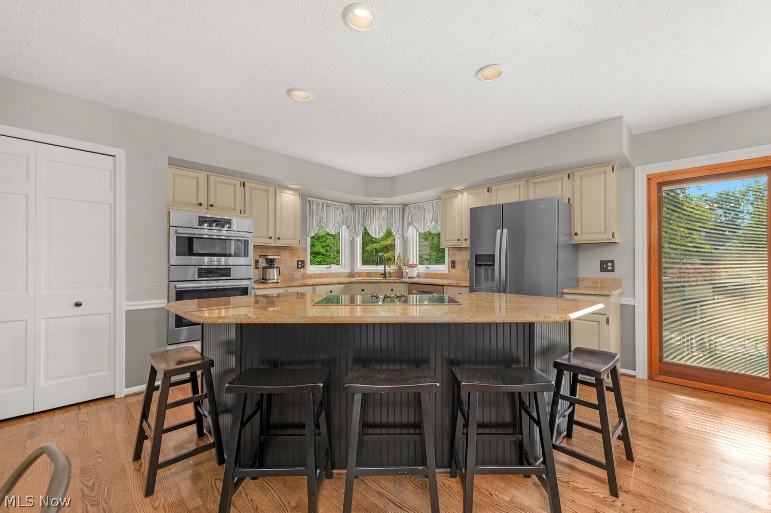 411 Windward Way Avon Lake OH 44012