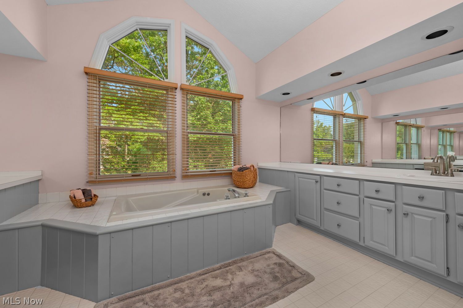 411 Windward Way Avon Lake OH 44012