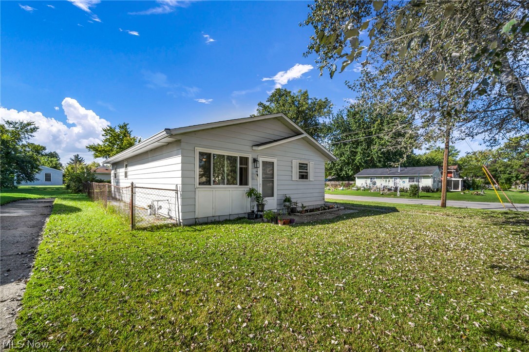 301 Warden Avenue Elyria OH 44035