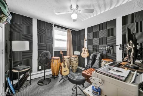 301 Warden Avenue Elyria OH 44035